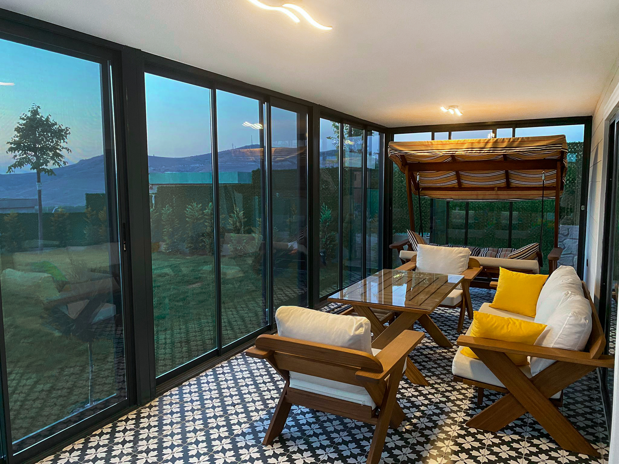 Kuşadası Cam Balkon